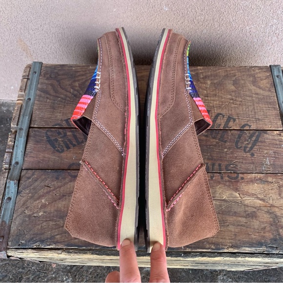 Ariat Cruiser Palm Brown Serape Slip-On Shoe - Picture 5 of 8